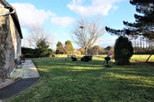 longère 3 chambres et dépendance en pierre 