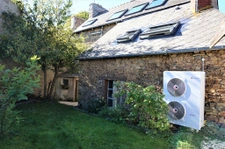  MAISON DE CHARME,CENTRE BOURG DE PLELO