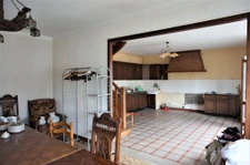 Maison de bourg, 130m2, à rénover. 