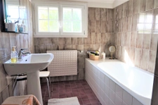 Maison traditionnelle, 3 chambres, jardin de 2450 m2 