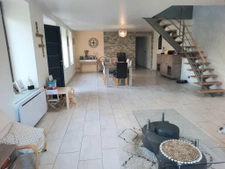 Superbe longère rénovée, 180 m2, terrain de 5921m2.