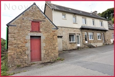 Maison de bourg, 130m2, à rénover. 