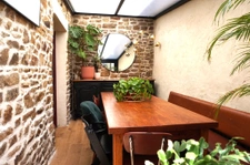 Maison de bourg en pierres,  85m2,3 chambres , 