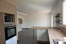 MAISON , 104 M2, 4 CHAMBRES.