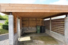 MAISON , 104 M2, 4 CHAMBRES.