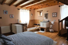 longère  en pierre 108m2