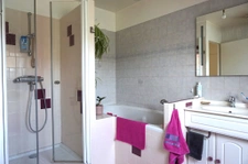 Maison de 1992, 104m2, Terrain de 1775m2