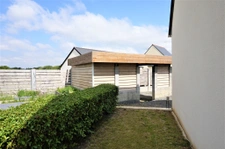 MAISON , 104 M2, 4 CHAMBRES.