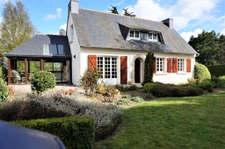 Maison traditionnelle, 3 chambres, jardin de 2450 m2 