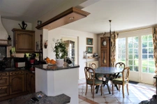 Maison traditionnelle, 3 chambres, jardin de 2450 m2 