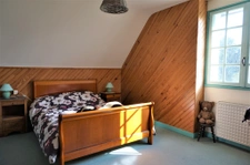 Maison traditionnelle, 3 chambres, jardin de 2450 m2 