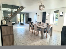 Superbe longère rénovée, 180 m2, terrain de 5921m2.