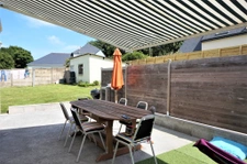 Contemporaine  de 2011, 4 chambres, terrain de 848m2.