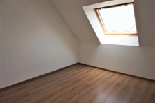 MAISON , 104 M2, 4 CHAMBRES.