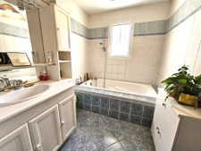 Maison 167m2, 6 chambres, à la sortie de Grandchamp directio