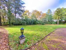 Maison 164m2 + 115m2 de dépendances, au calme