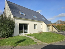 Maison 167m2, 6 chambres, à la sortie de Grandchamp directio