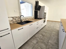 Maison récente, 5 chambres sur 950m2