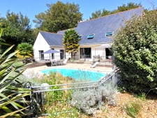 Superbe maison aux grands volumes, avec piscine.