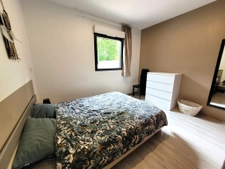 Belle maison, très grande pièce de vie