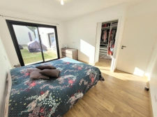  Maison Contemporaine de 2020, 4 chambres, une Piscine.