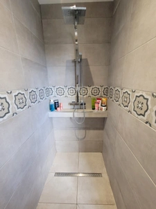  Maison Contemporaine de 2020, 4 chambres, une Piscine.