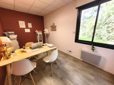 Superbe maison aux grands volumes, avec piscine.