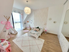  Maison Contemporaine de 2020, 4 chambres, une Piscine.