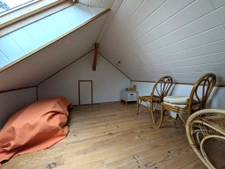 Belle maison, grande pièce de vie, 5 chambres.