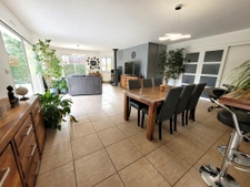 Maison de 6 chambres + Grandes dépendances au centre de Gran