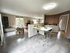 Maison 174m2, 4 chambres, 2 bureaux et un sous-sol