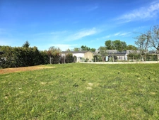 Maison récente, 5 chambres sur 950m2