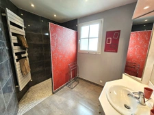 Maison 174m2, 4 chambres, 2 bureaux et un sous-sol