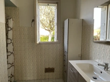 Maison 4 chambres - 2 salles d'eau - garage et dépendance