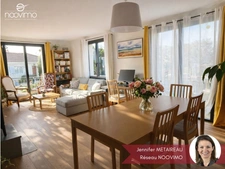 Maison 3 chambres + bureau avec garage double au coeur du bou