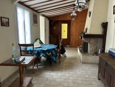 Au coeur du bourg maison 4 chambres + 2 garages