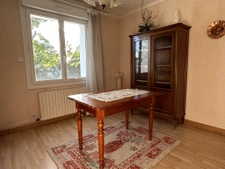 Au coeur du bourg maison 4 chambres + 2 garages