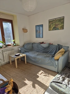 Immeuble en pierres rénové avec un T4 de plain pieds avec ja