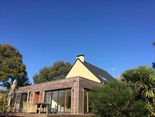 maison contemporaine avec extension bois