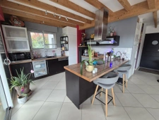 Maison 4 chambres très lumineuse terrain 900m2 garage 