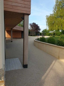 Maison en pierres rénovée 4 chambres piscine chauffée sur te