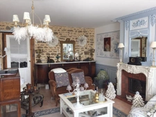 Maison de bourg rénovée Pierres