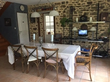 Maison de bourg rénovée Pierres