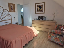 Maison en pierres rénovée en centre ville 4 chambres garage 