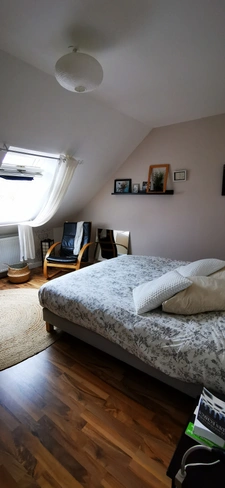 Maison contemporaine 4 chambres, garage et jardin