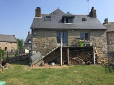 Maison en partie rénovée en pierres