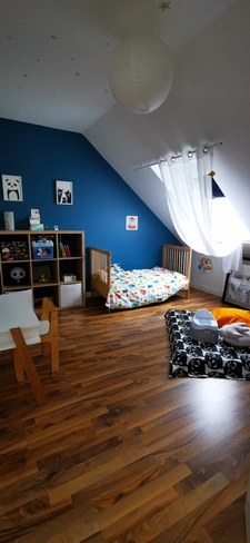 Maison contemporaine 4 chambres, garage et jardin