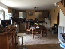 Maison en partie rénovée en pierres