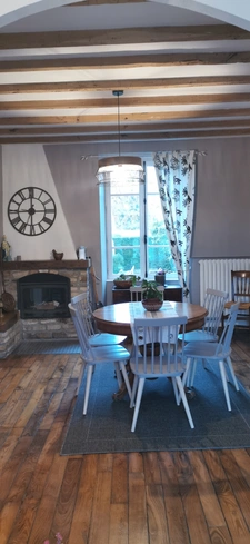 Maison coup de coeur en pierres avec jardin, garage et sous 