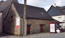 grange en pierres centre ville